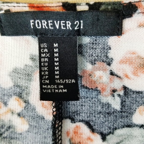 Forever 21 Floral Print Mini Skater Dress - Picture 6 of 7